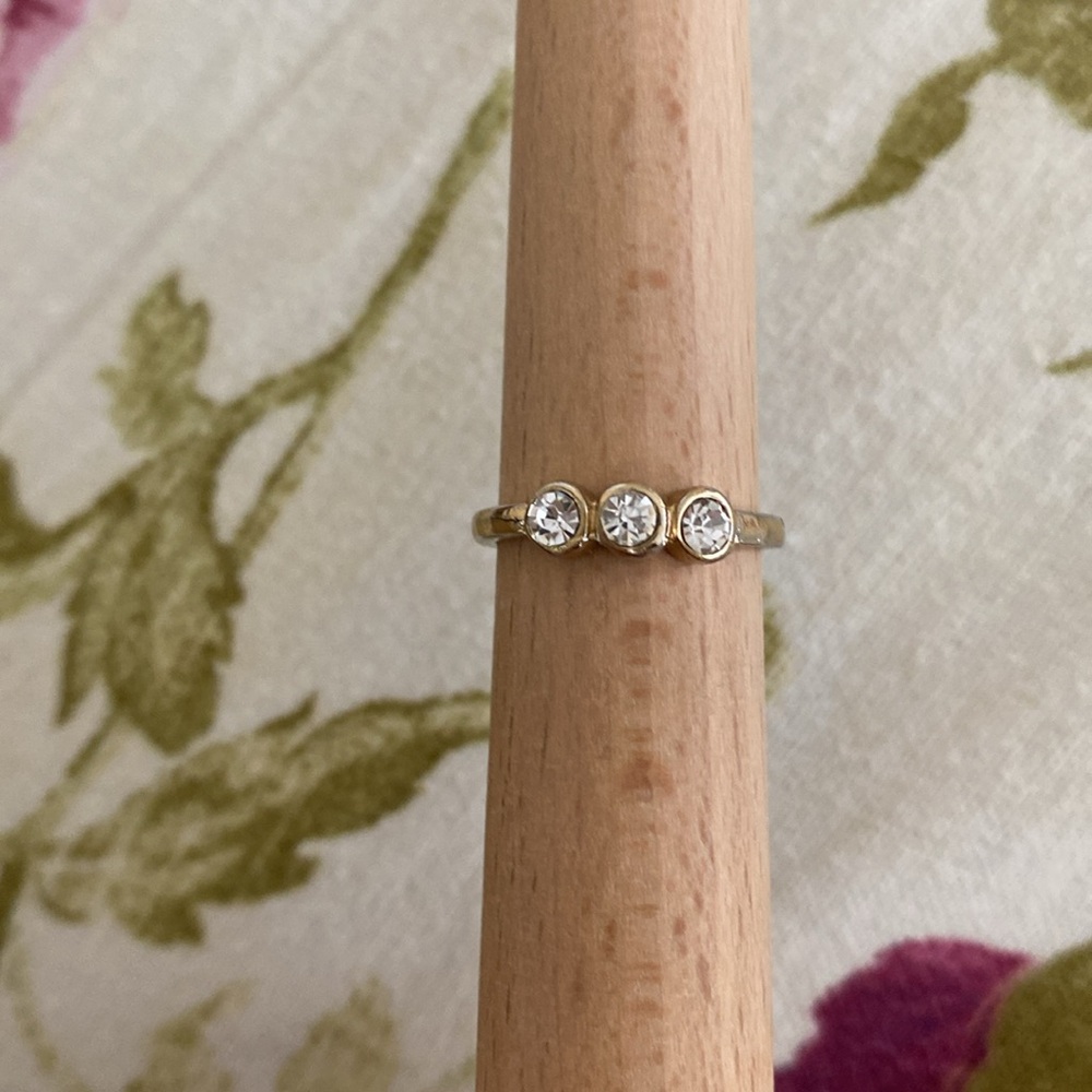 Ring metallic women size 6